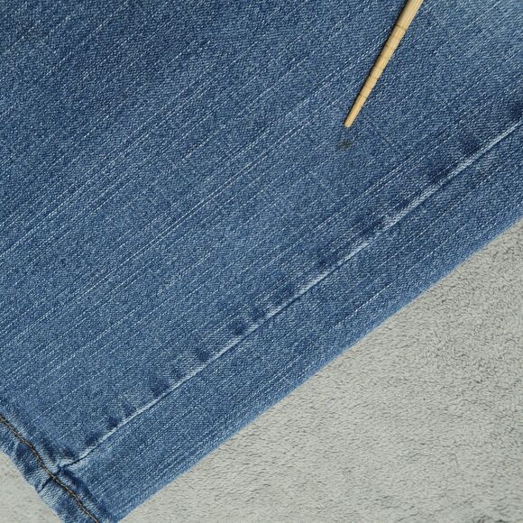 Levi's Blue Boot Cut Women Jeans - Picture 2 of 16